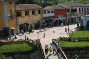 Fidenza Village